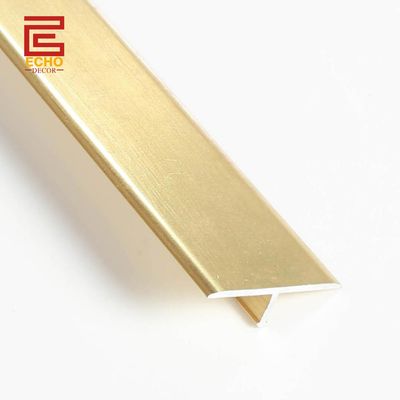 qualità  Aluminium Exterior Flooring T Molding Transition Strip Room Metal Floor Divider Strips fabbrica