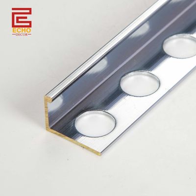 qualità  Straight Brass Profile 2.7m Brass Tile Edge Trim Strips For Bathroom fabbrica