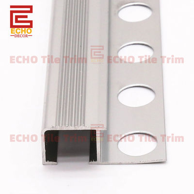 Quadrato naso passo bordo trim Scala Nasal trim stampaggio 12mm Migliorare la sicurezza con il design anti scivolamento